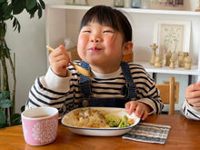 画像をギャラリービューアに読み込む, 🤙キッズカレーパッケージレス【10食入!家用やリピーターに是非】A4ランク黒毛和牛の大阪和風出汁キッズ専用カレー(送料込)🐯